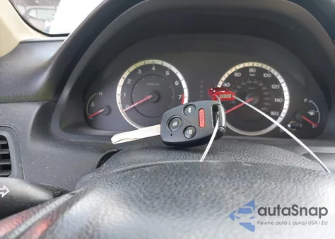 2011 Honda Accord 2.4 Lx z USA, uszkodzony, nr VIN 1HGCP2F36BA056352